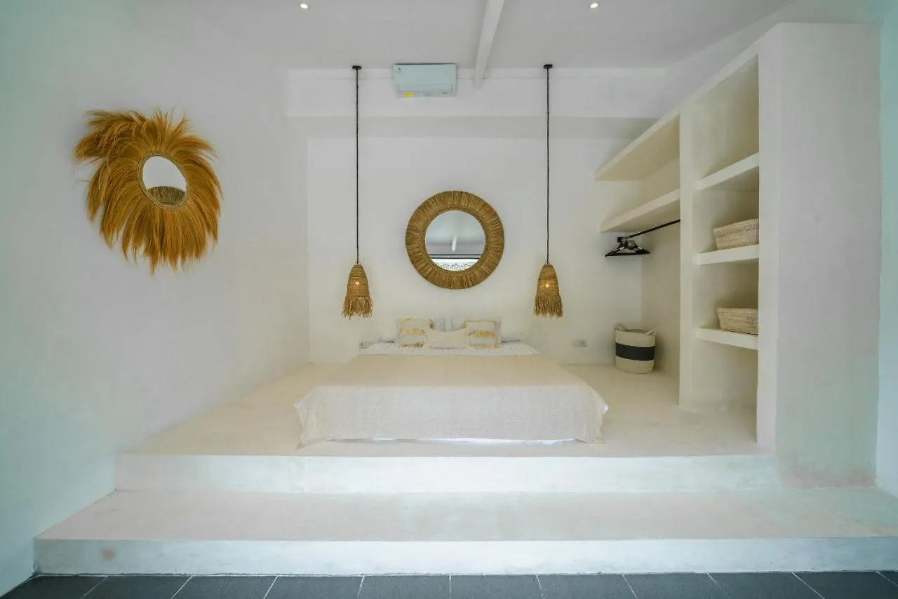 Villa Mana 888 - Cozy Tropical 4Br Villa In Seminyak! 0*,